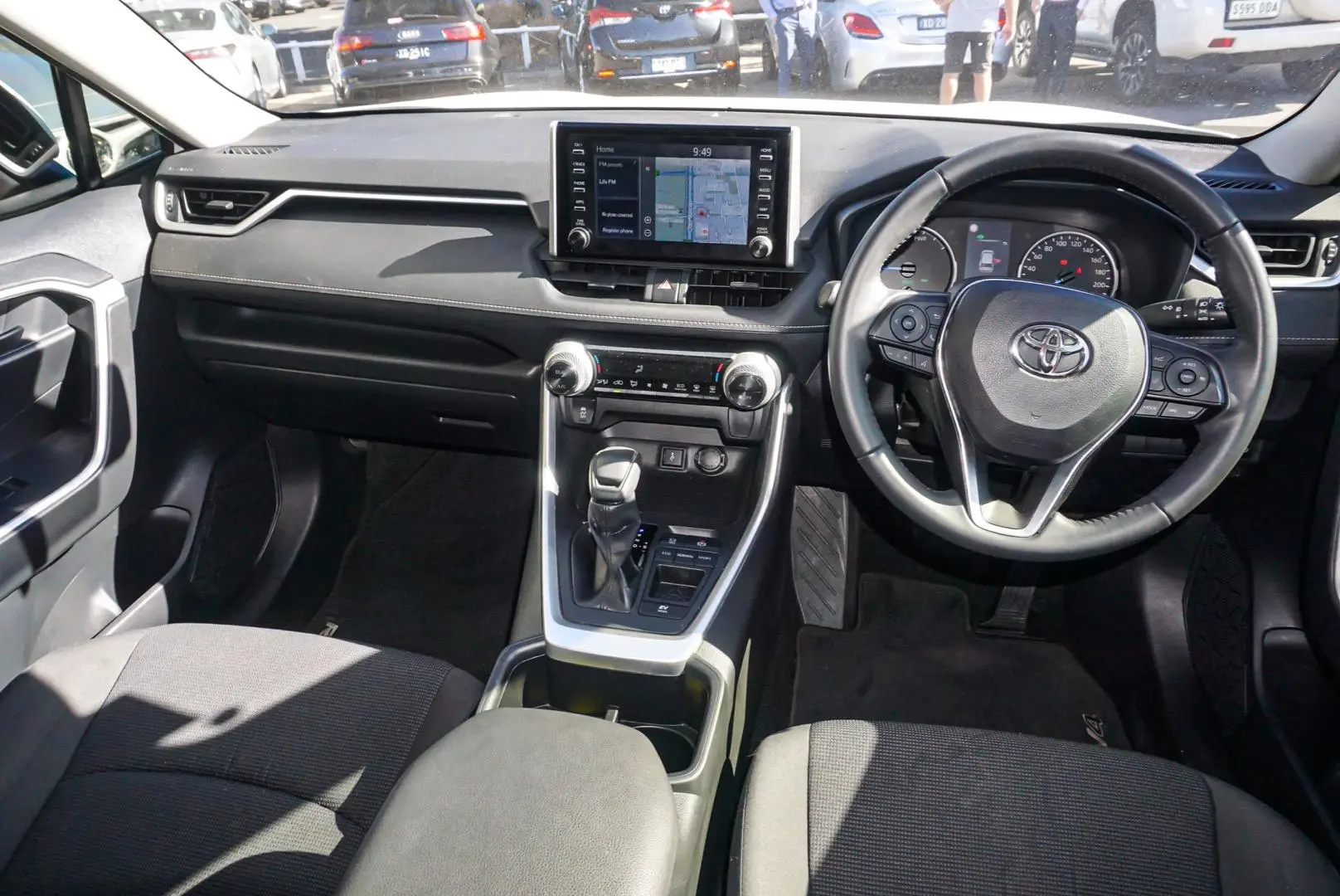 2022 Toyota Rav4 Gallery Image 9