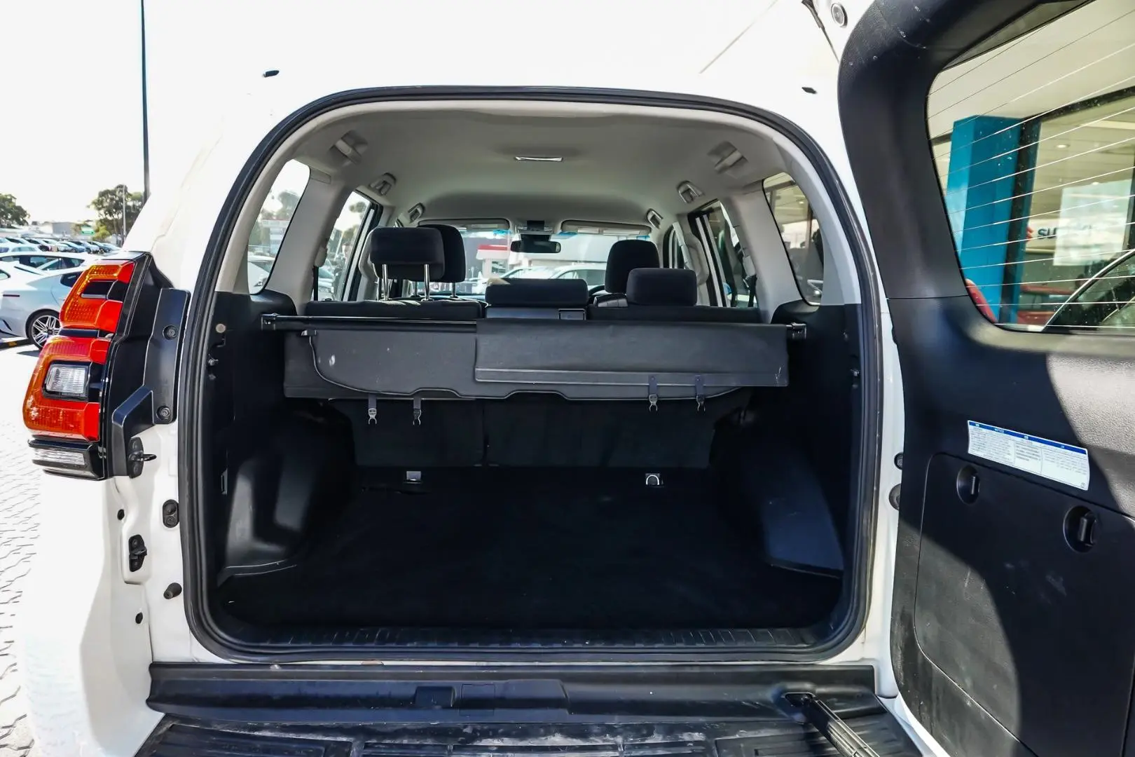 2020 Toyota Landcruiser Prado Gallery Image 9