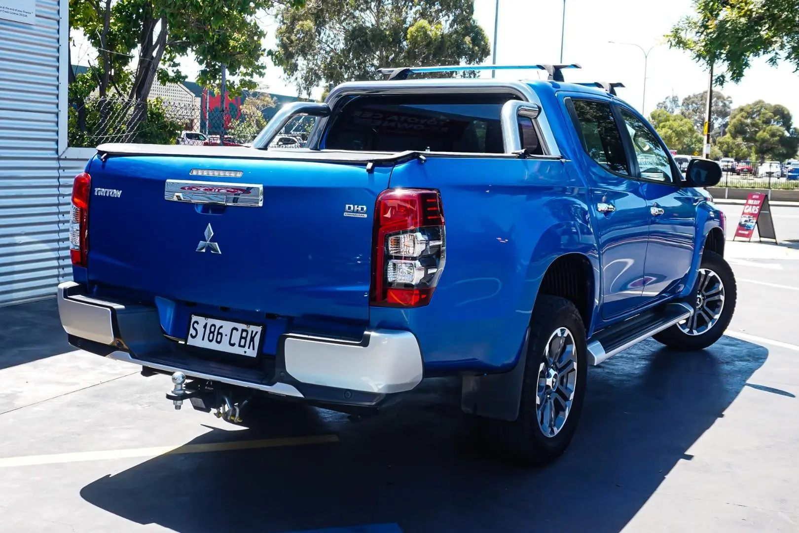 2018 Mitsubishi Triton Gallery Image 3