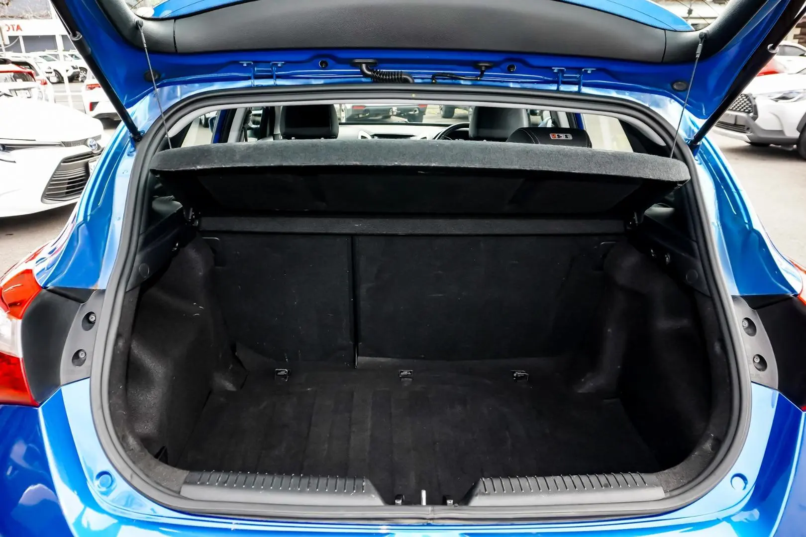 2016 Hyundai i30 Gallery Image 10