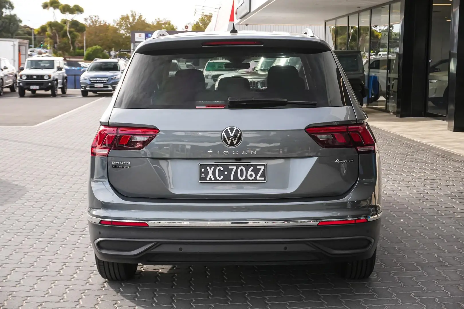 2022 Volkswagen Tiguan Gallery Image 6