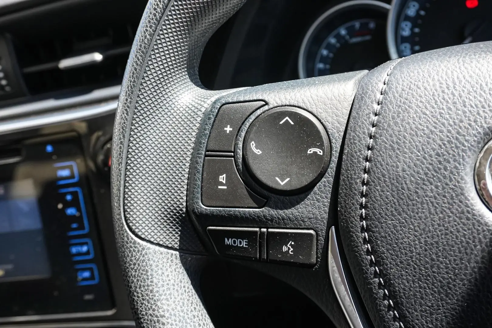 2017 Toyota Corolla Gallery Image 19