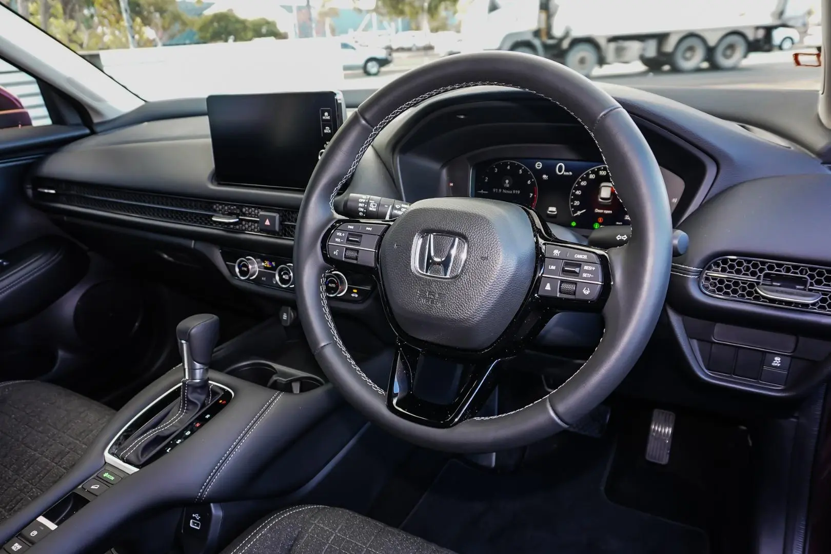 2025 Honda ZR-V Gallery Image 6