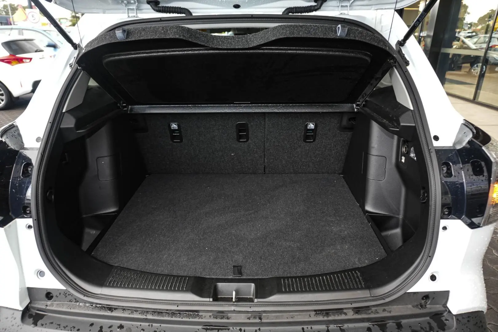 2023 Suzuki S-Cross Gallery Image 11