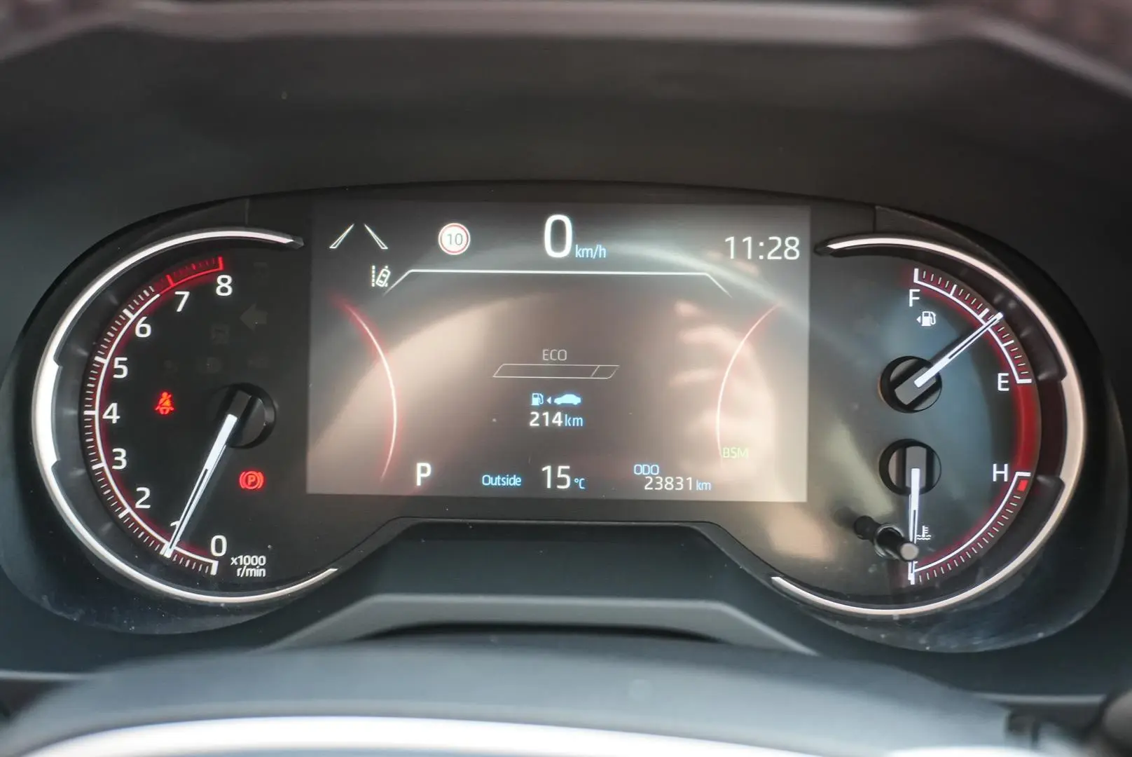 2023 Toyota RAV4 Gallery Image 16