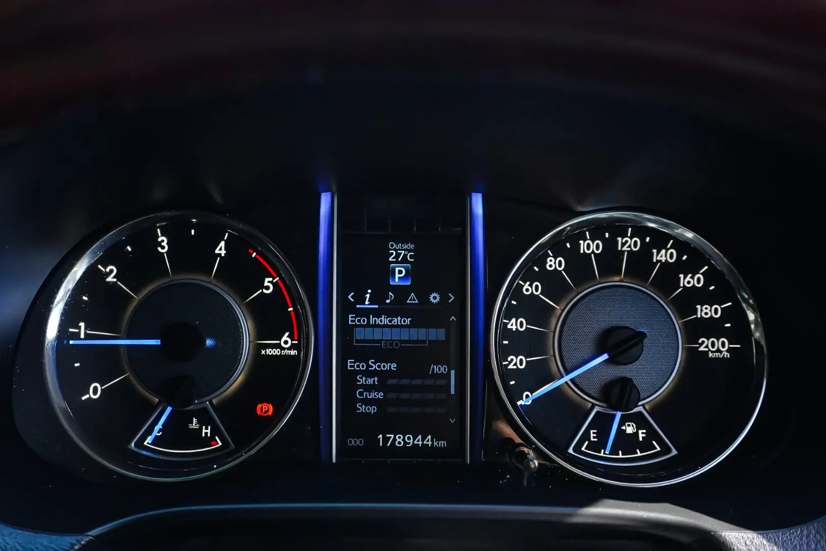 2016 Toyota Fortuner Gallery Image 17