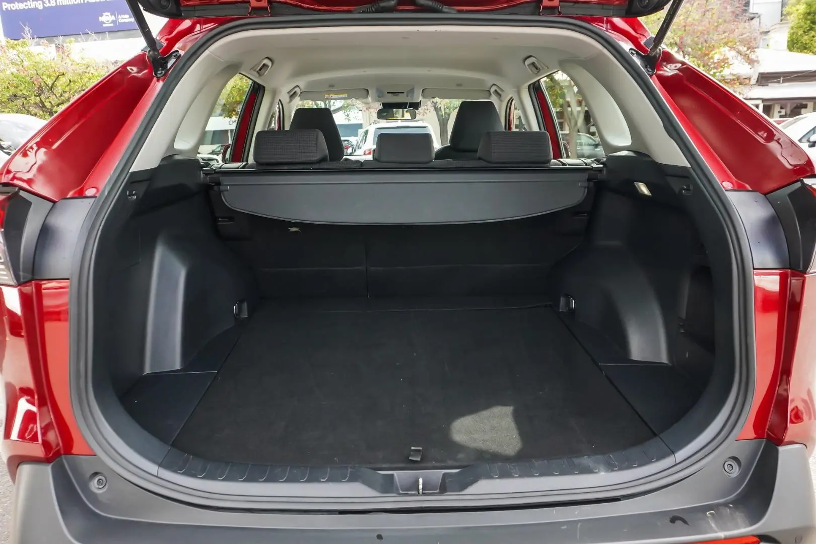 2024 Toyota RAV4 Gallery Image 10