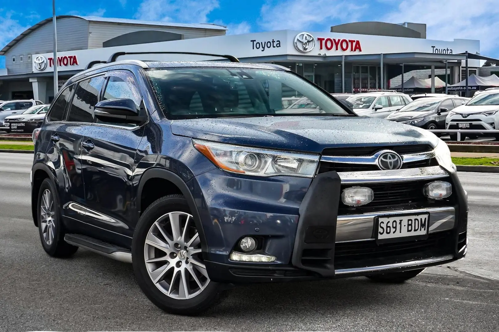 2014 Toyota Kluger Image
