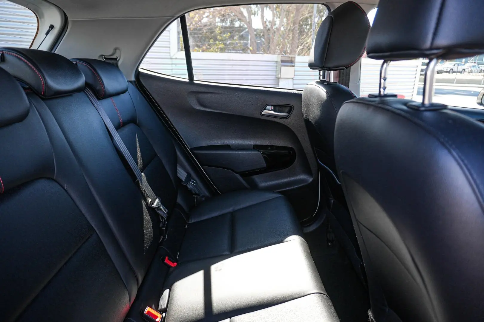 2020 Kia Picanto Gallery Image 9