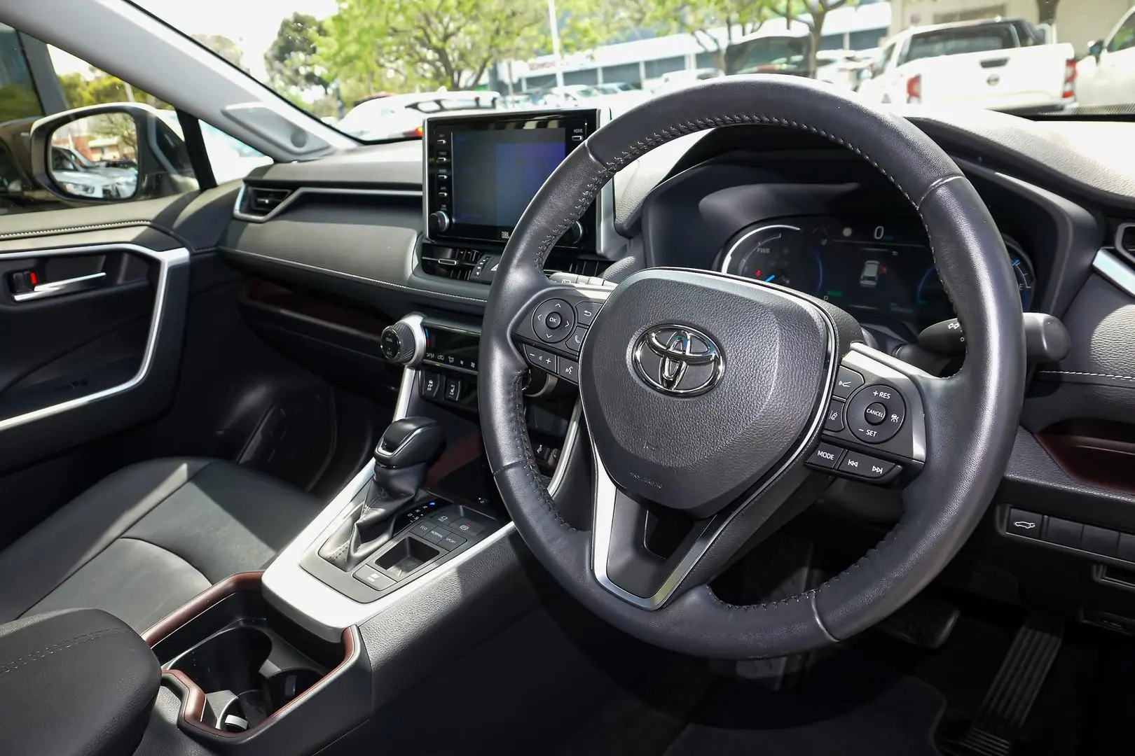 2021 Toyota RAV4 Gallery Image 6