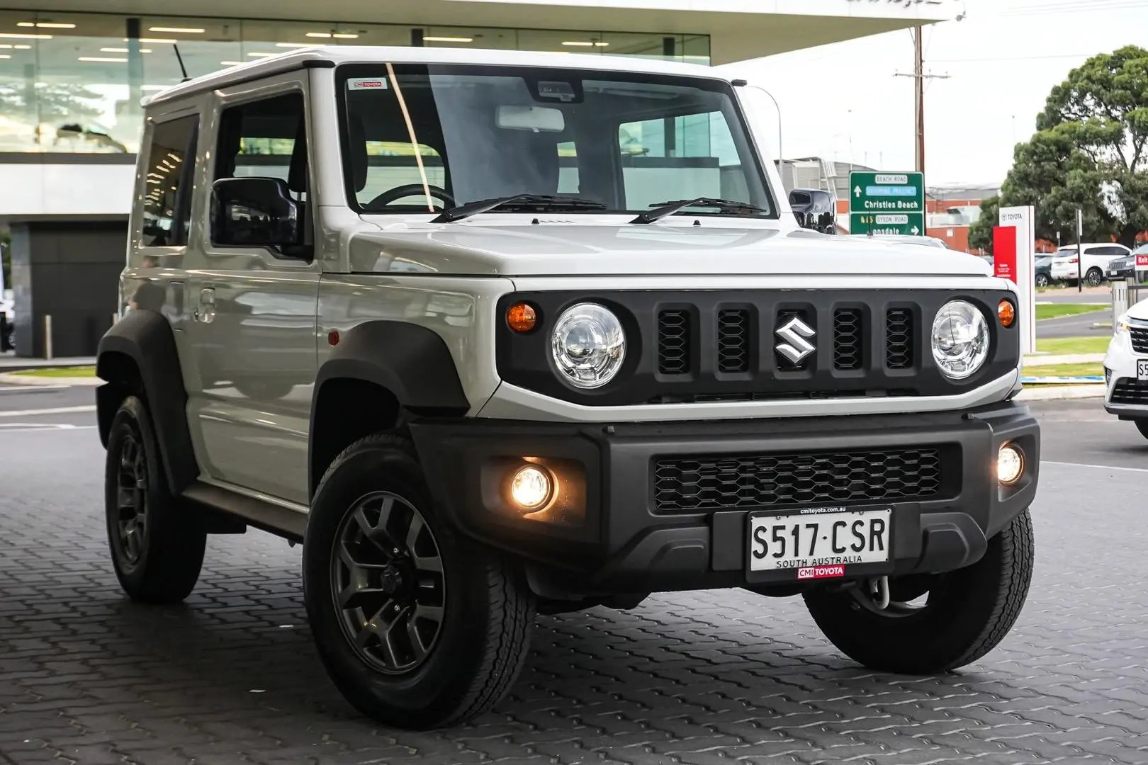 2022 Suzuki Jimny Gallery Image 2