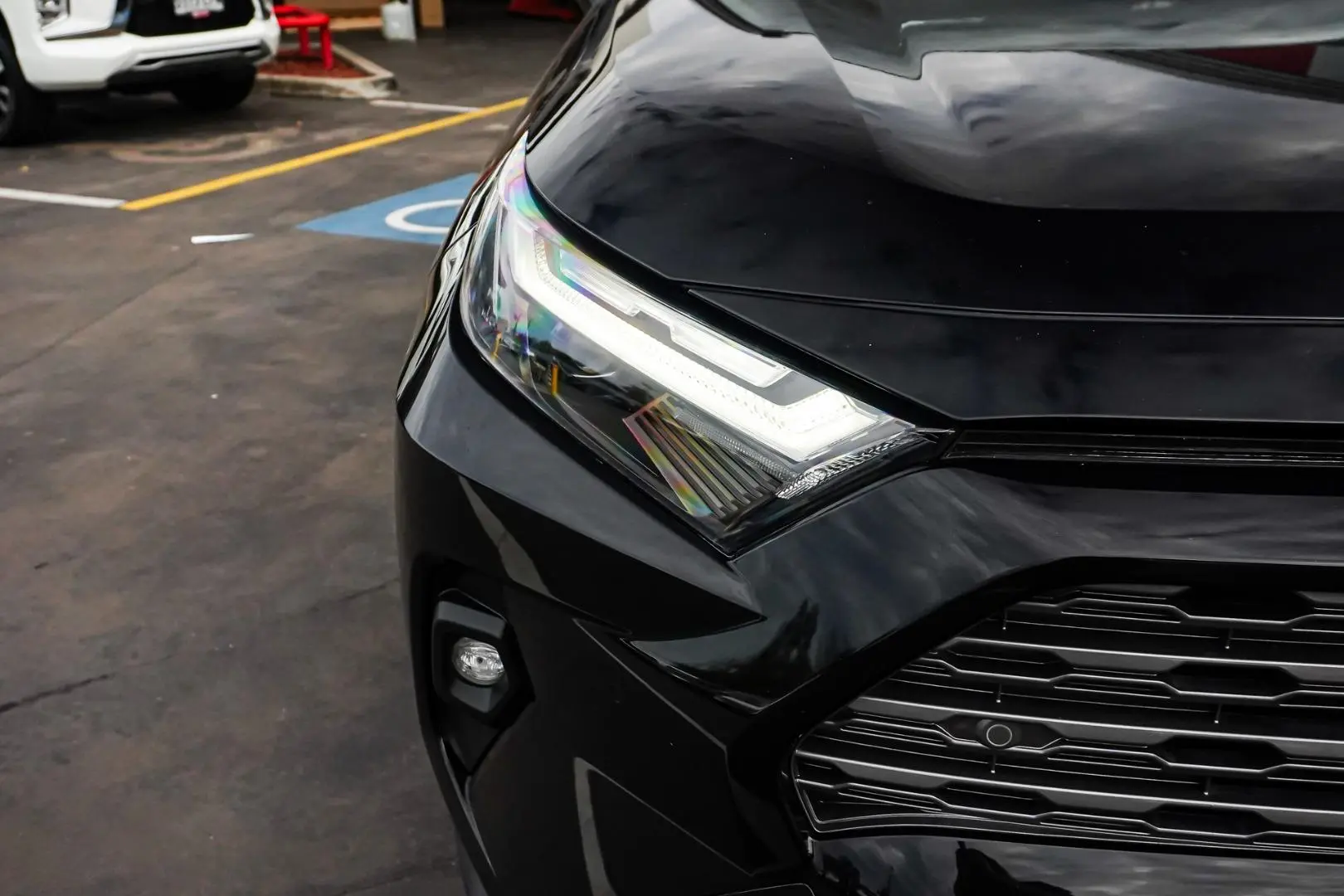 2023 Toyota RAV4 Gallery Image 13