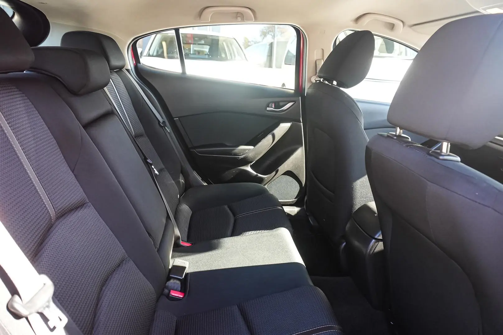 2016 Mazda 3 Gallery Image 7