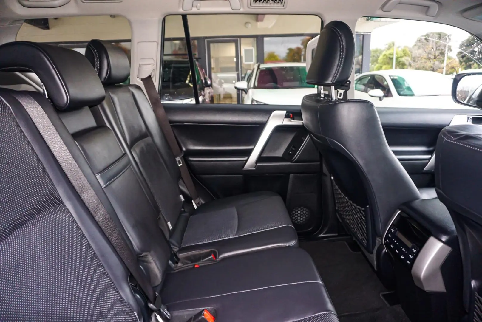2021 Toyota Landcruiser Prado Gallery Image 7