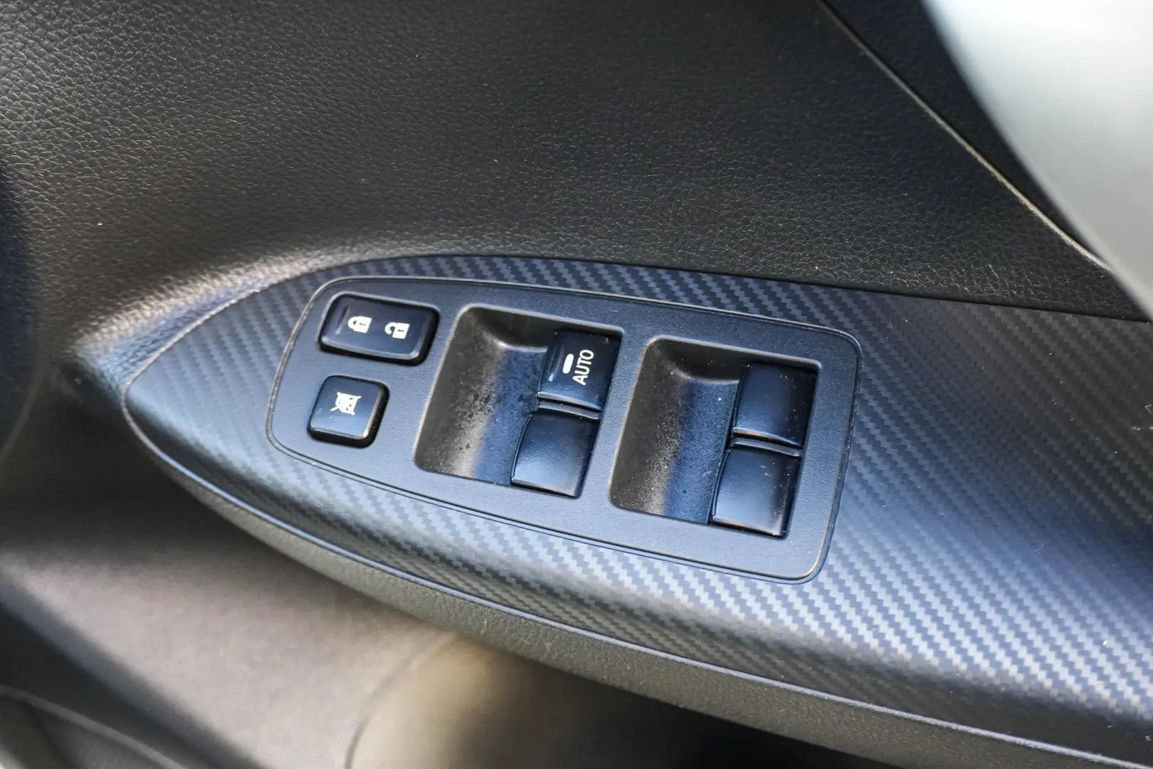 2022 Mitsubishi Eclipse Cross Gallery Image 16