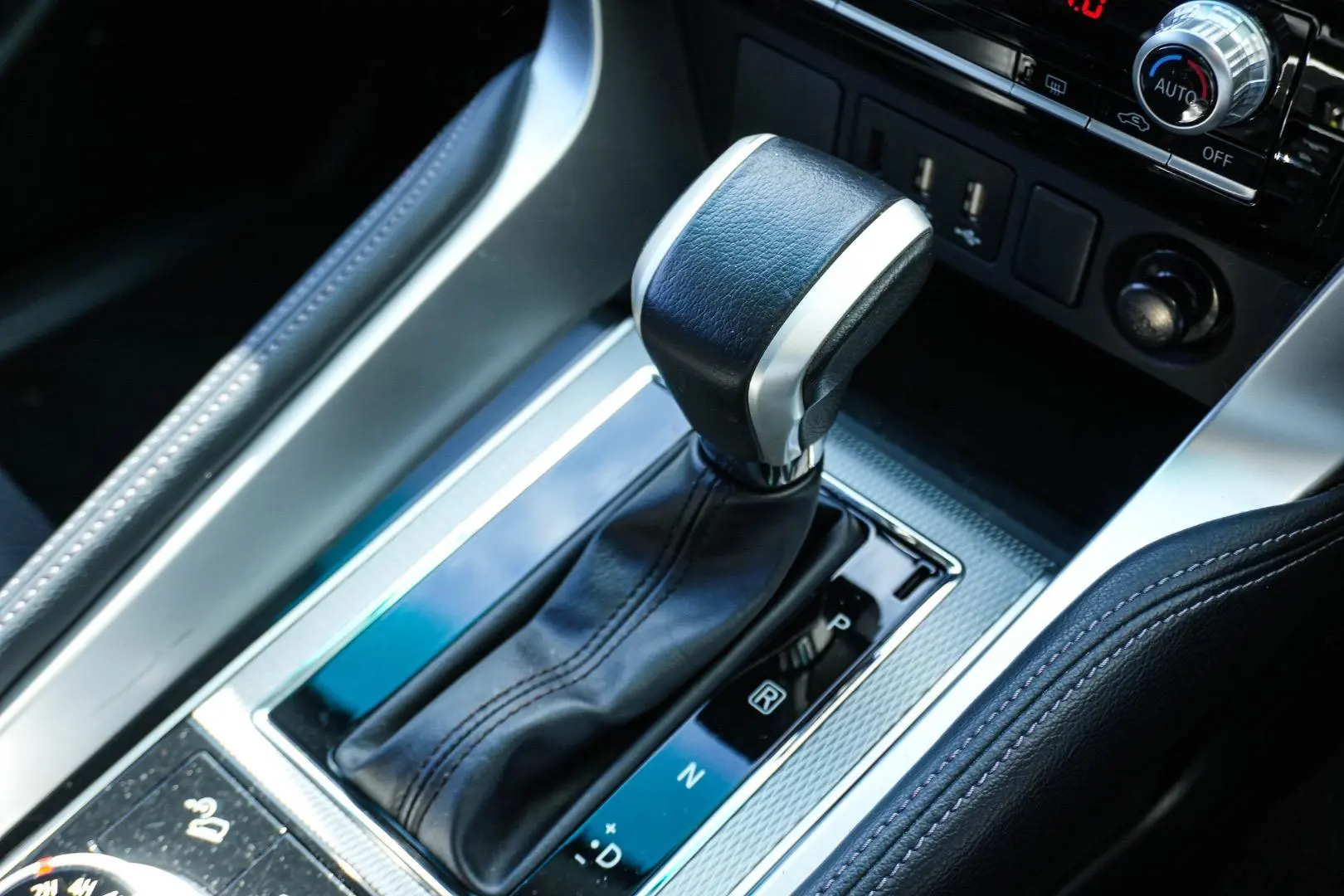 2022 Mitsubishi Pajero Sport Gallery Image 18