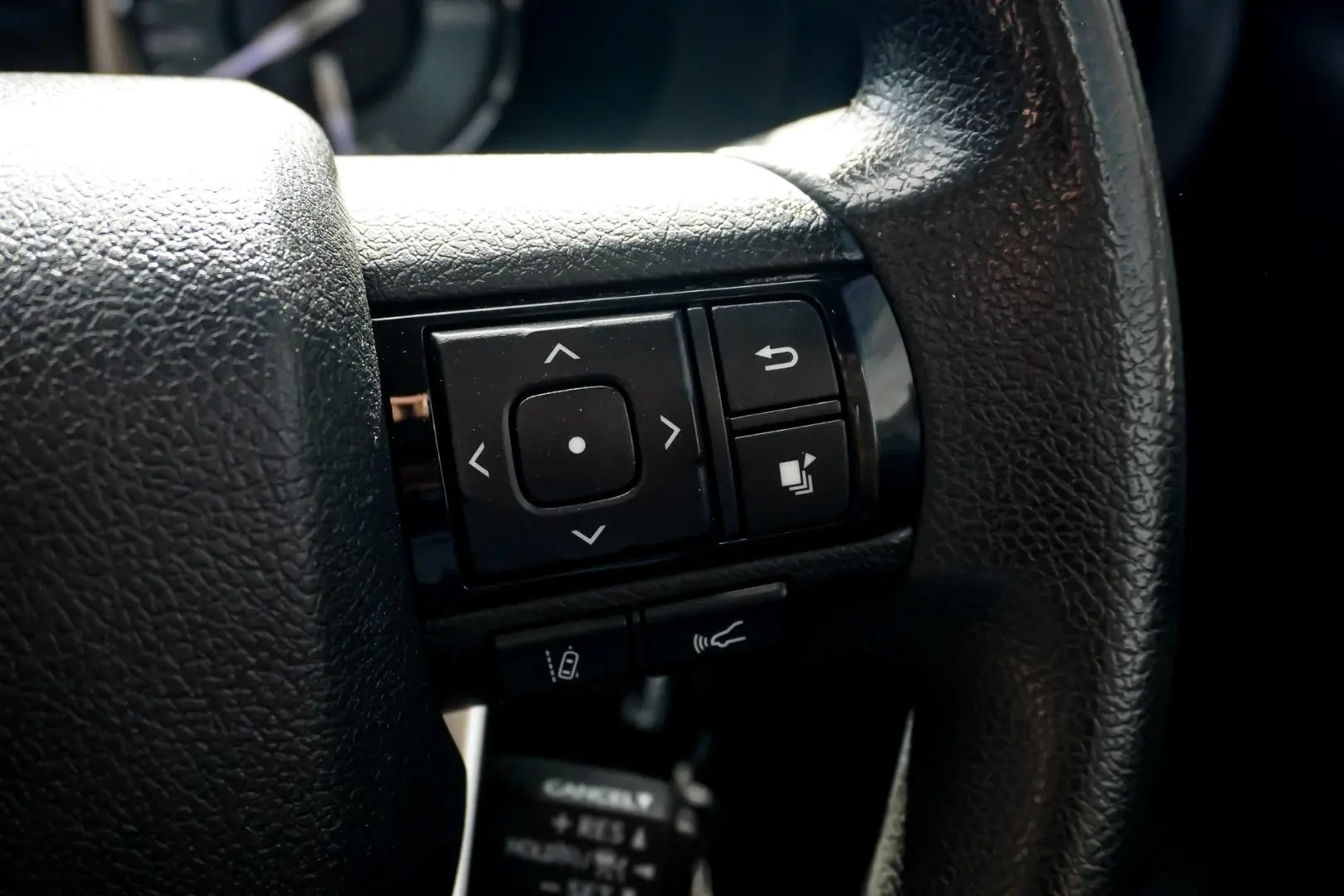 2021 Toyota Hilux Gallery Image 16