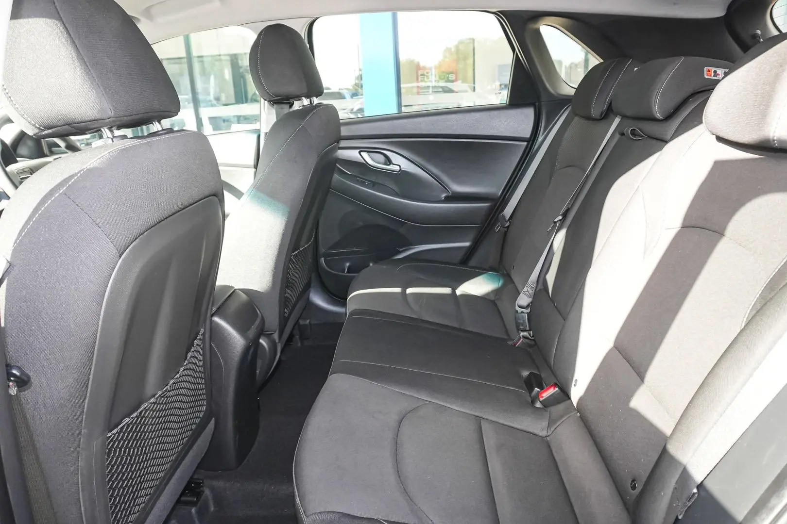 2017 Hyundai i30 Gallery Image 8