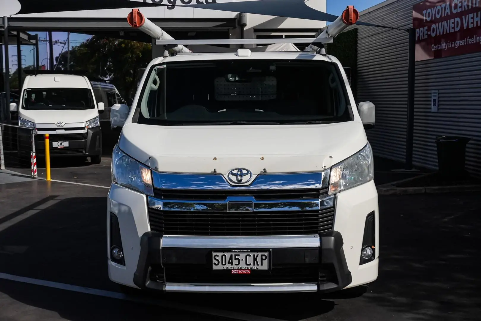 2021 Toyota Hiace Gallery Image 5