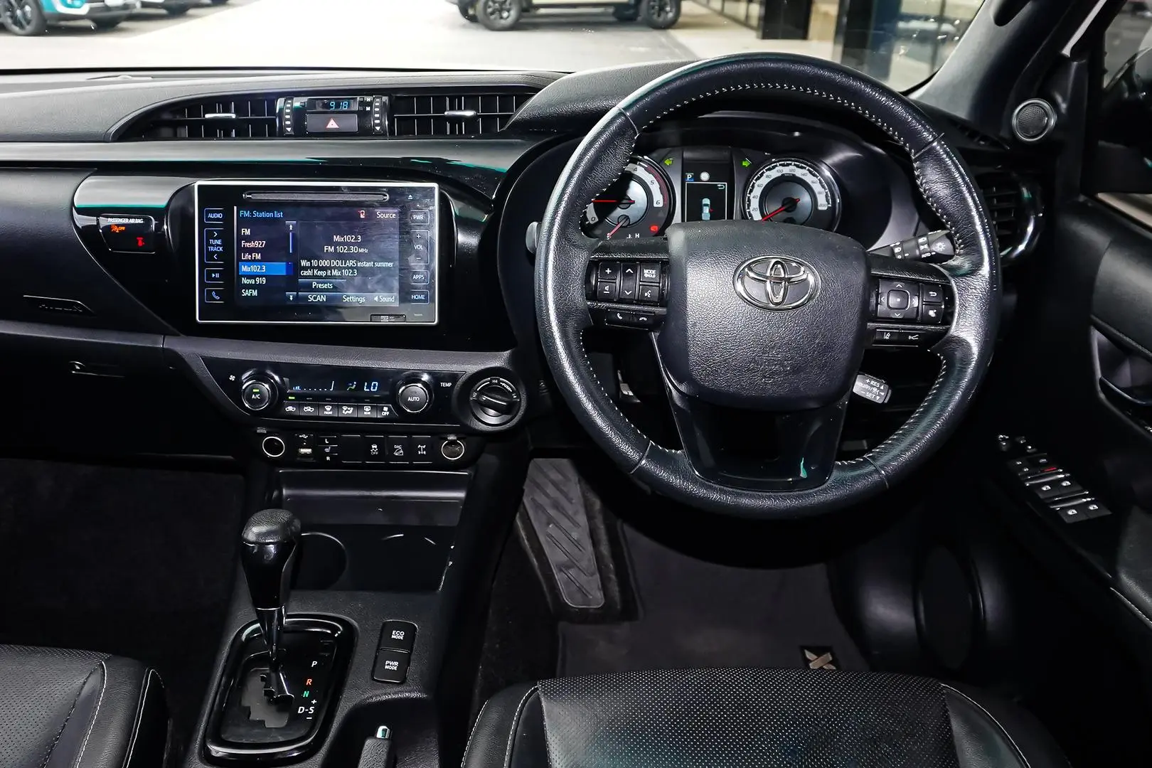 2020 Toyota Hilux Gallery Image 9