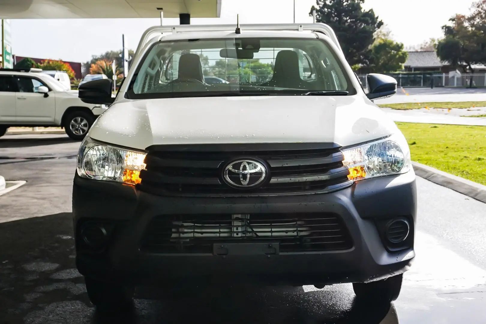 2021 Toyota Hilux Gallery Image 4