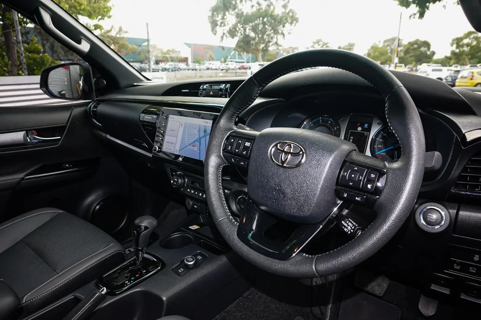 2024 Toyota Hilux Gallery Image 7