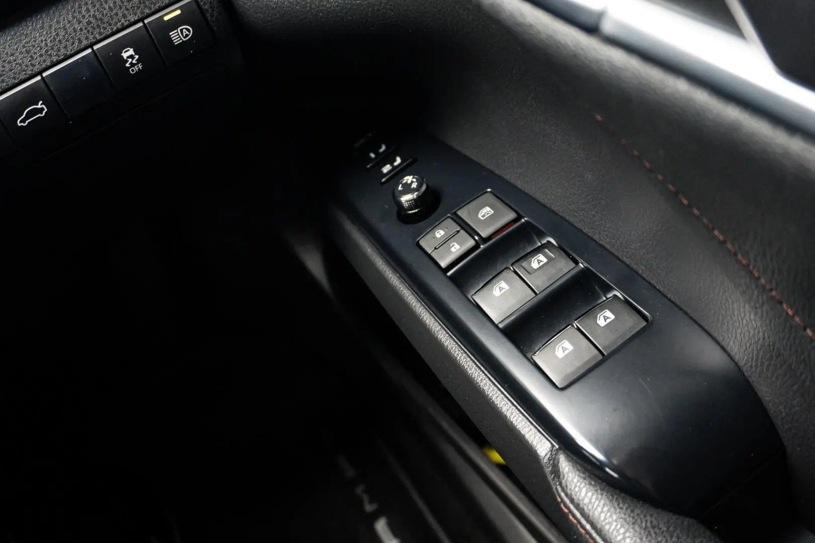 2018 Toyota Camry Gallery Image 23