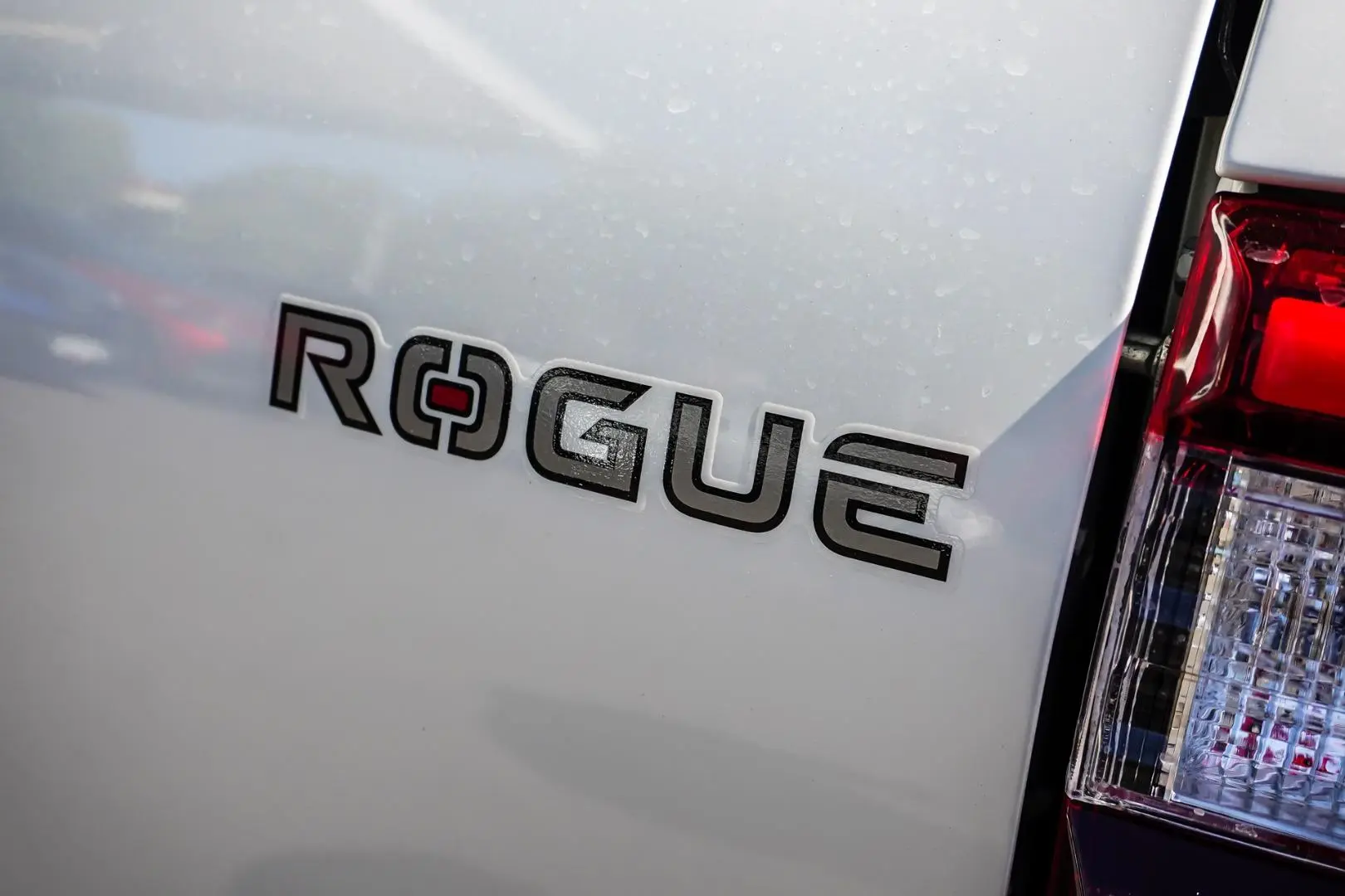 2021 Toyota Hilux Gallery Image 14