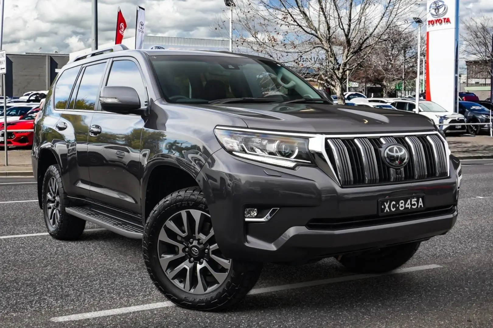 2022 Toyota Landcruiser Prado Gallery Image 1