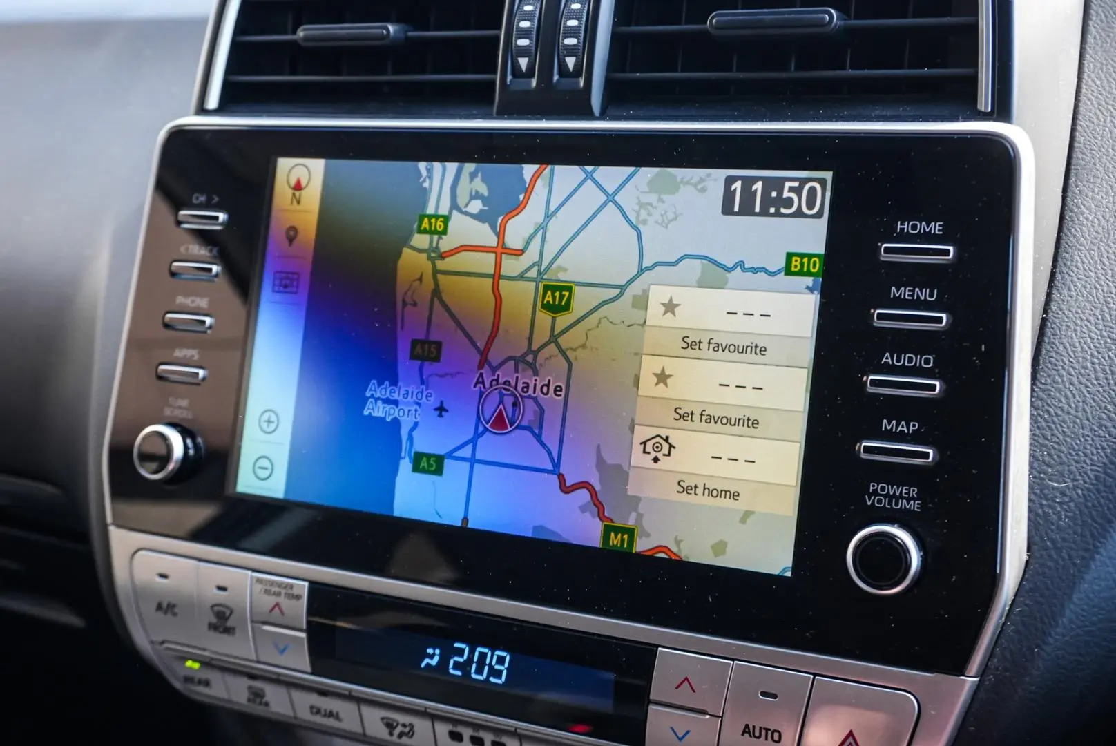 2021 Toyota Landcruiser Prado Gallery Image 22