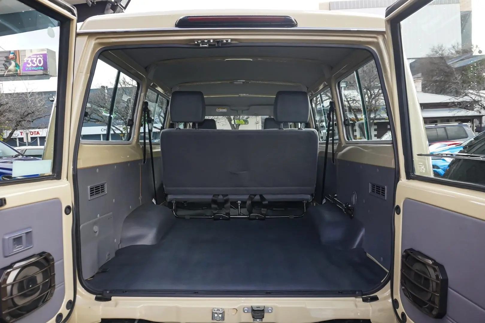 2021 Toyota Landcruiser Gallery Image 9
