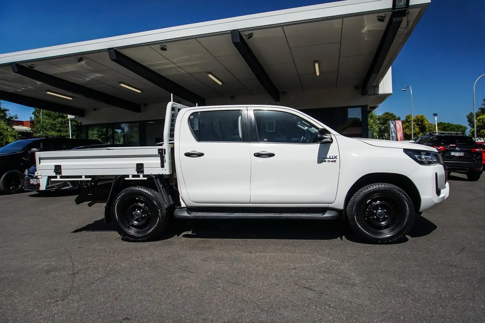 2020 Toyota Hilux Gallery Image 3