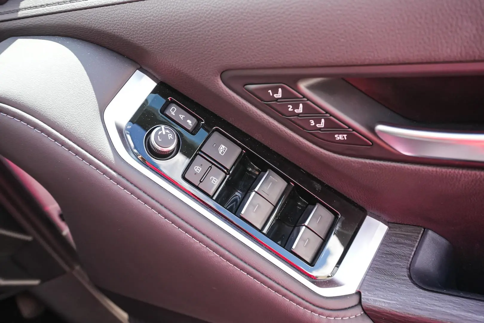 2023 Toyota Landcruiser Gallery Image 18