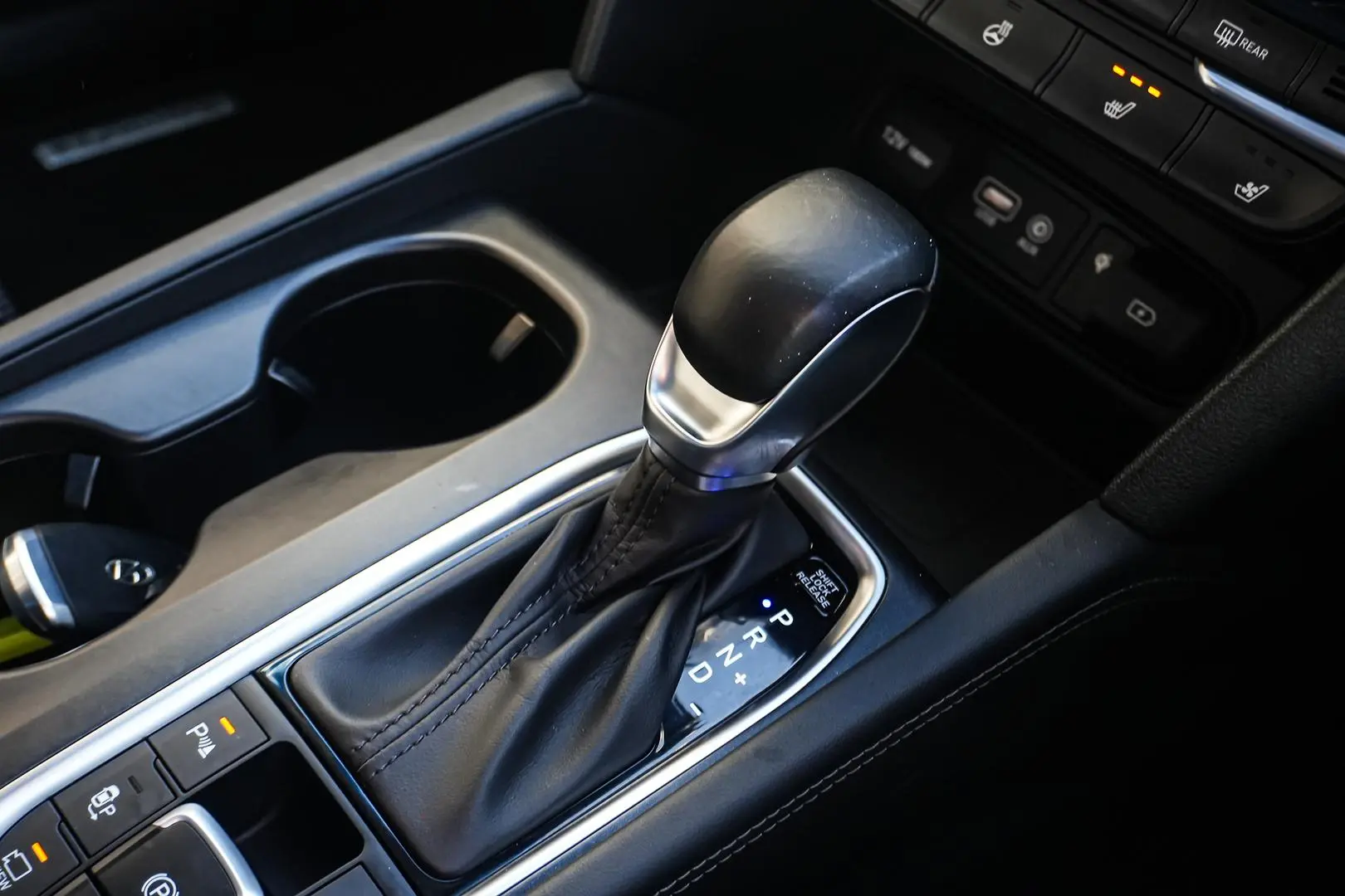 2019 Hyundai Santa Fe Gallery Image 18