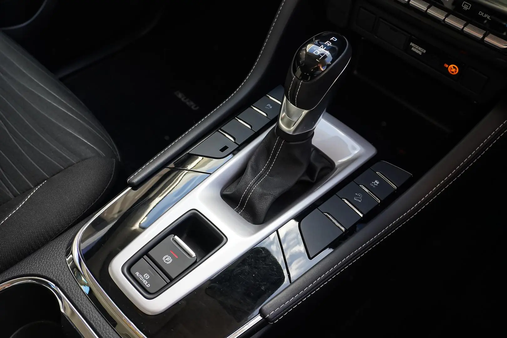 2021 Isuzu MU-X Gallery Image 20