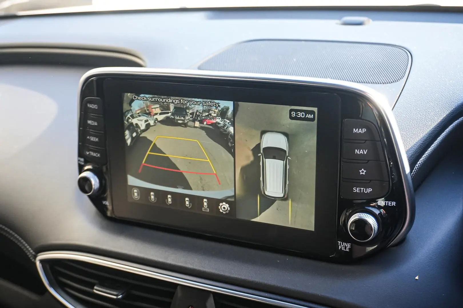 2019 Hyundai Santa Fe Gallery Image 23