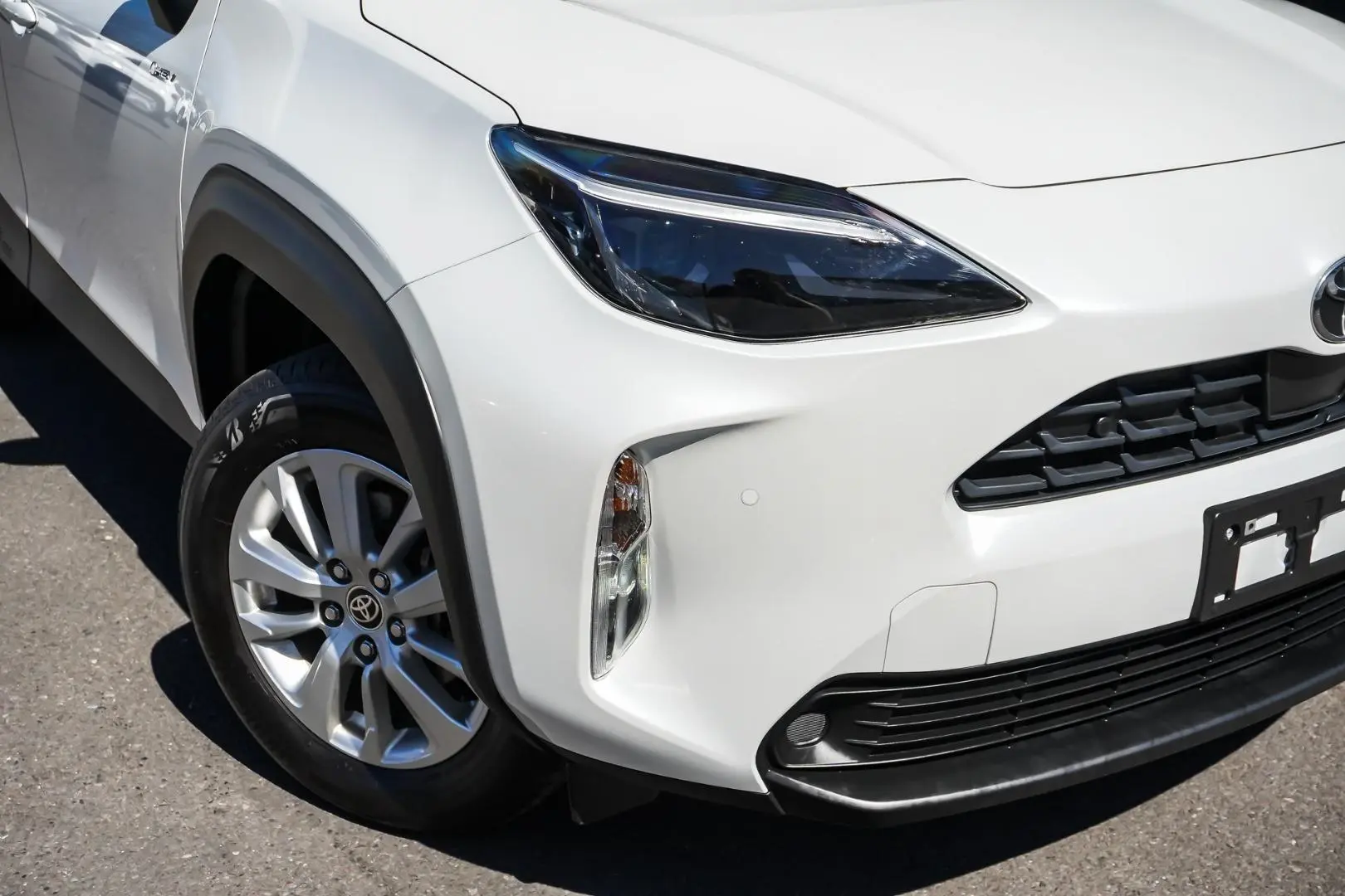 2025 Toyota Yaris Cross Gallery Image 11