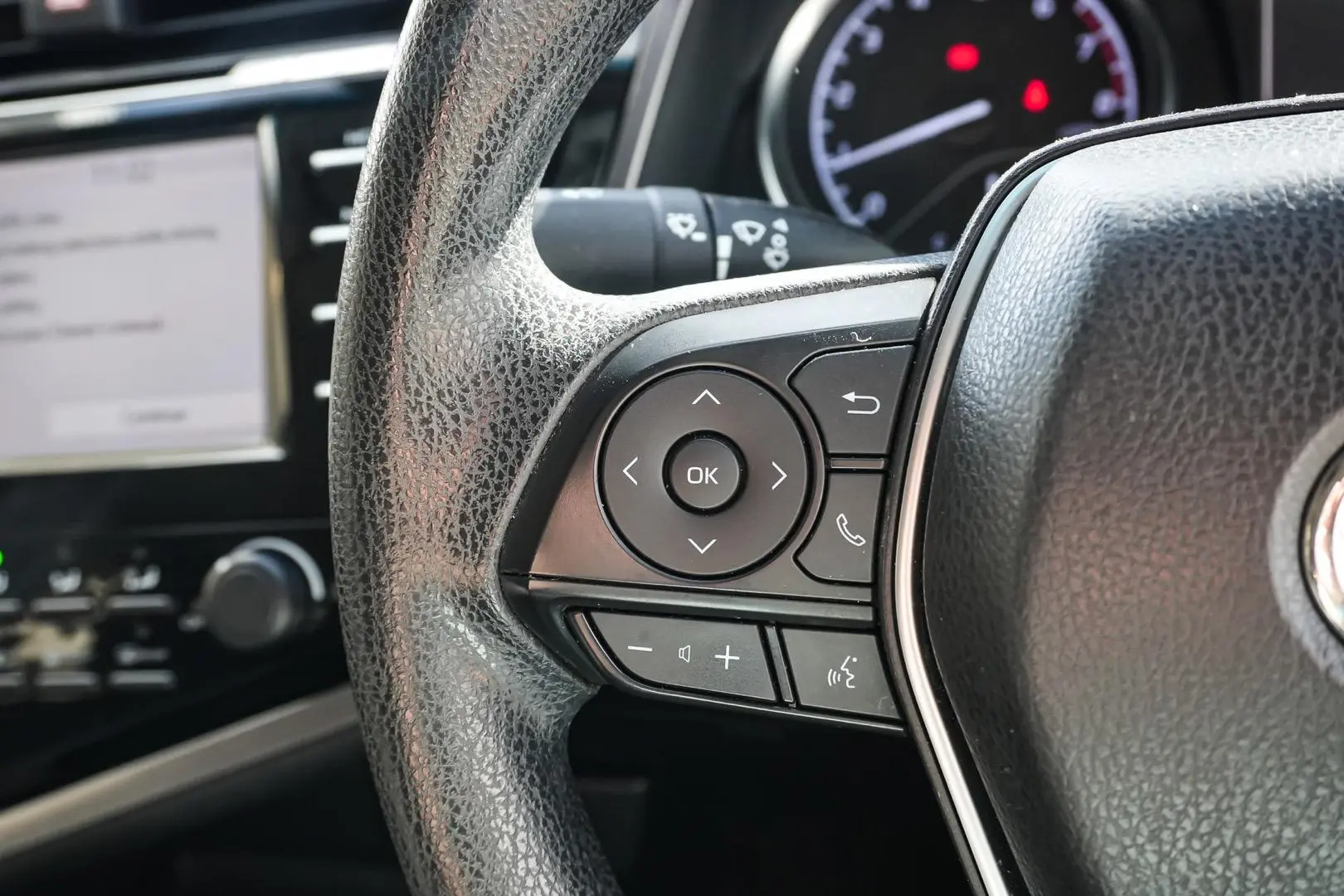2018 Toyota Camry Gallery Image 19
