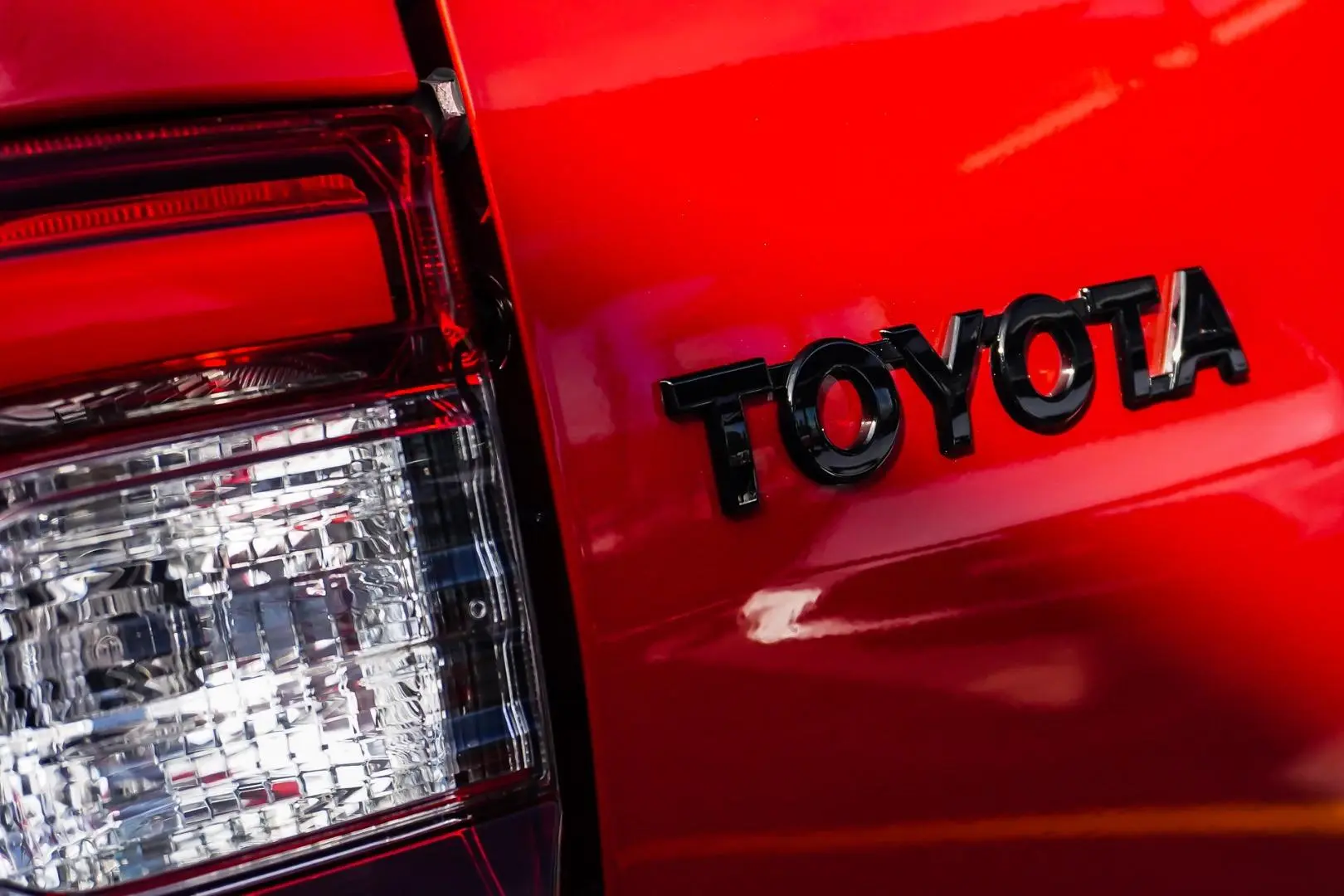 2024 Toyota Hilux Gallery Image 19