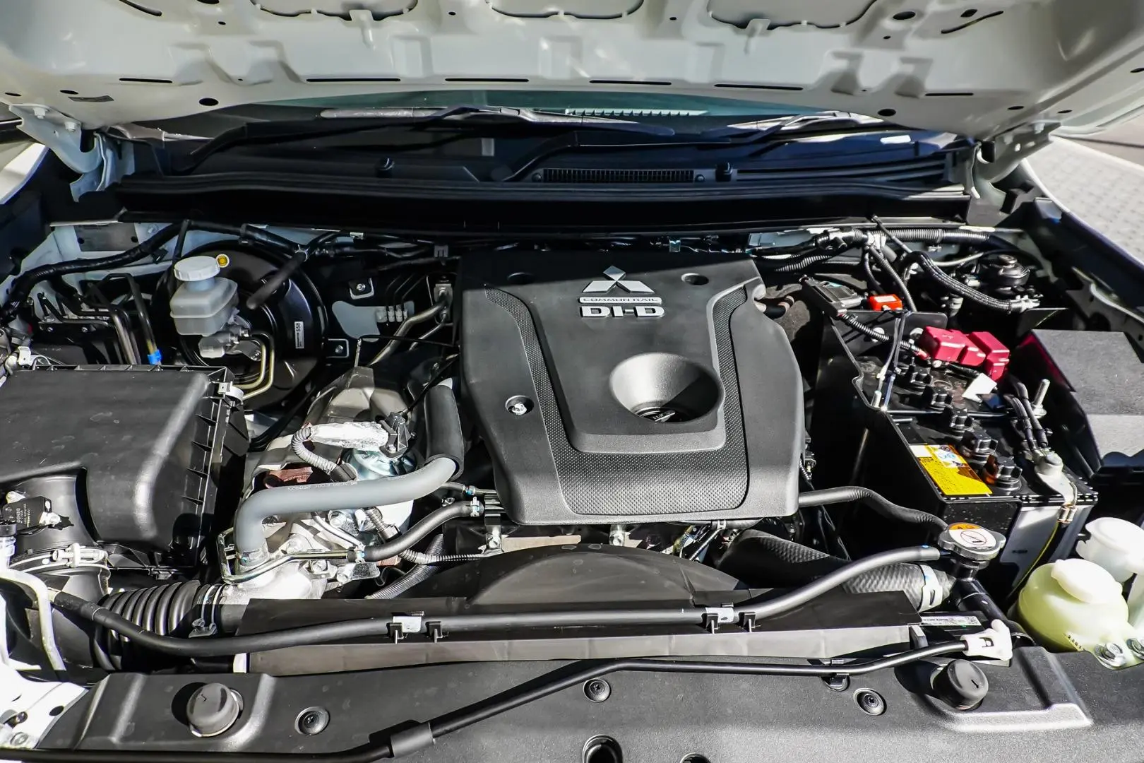 2023 Mitsubishi Triton Gallery Image 26