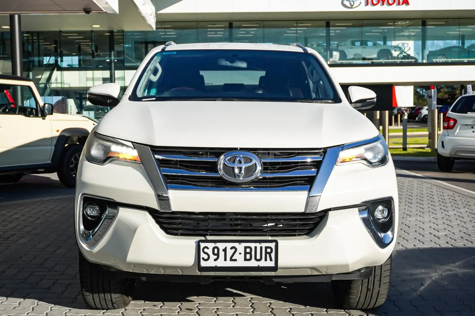 2017 Toyota Fortuner Gallery Image 5