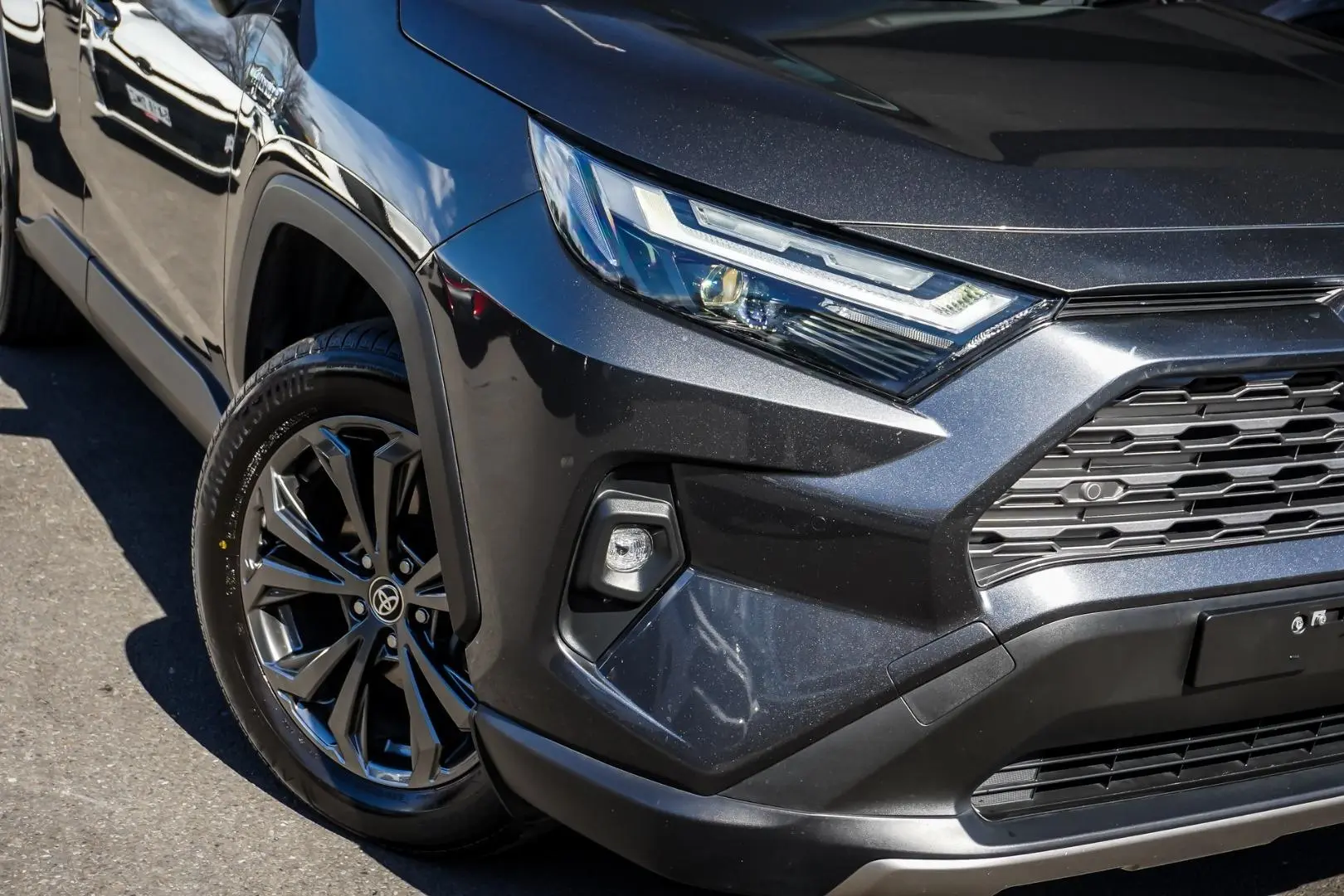 2023 Toyota RAV4 Gallery Image 11