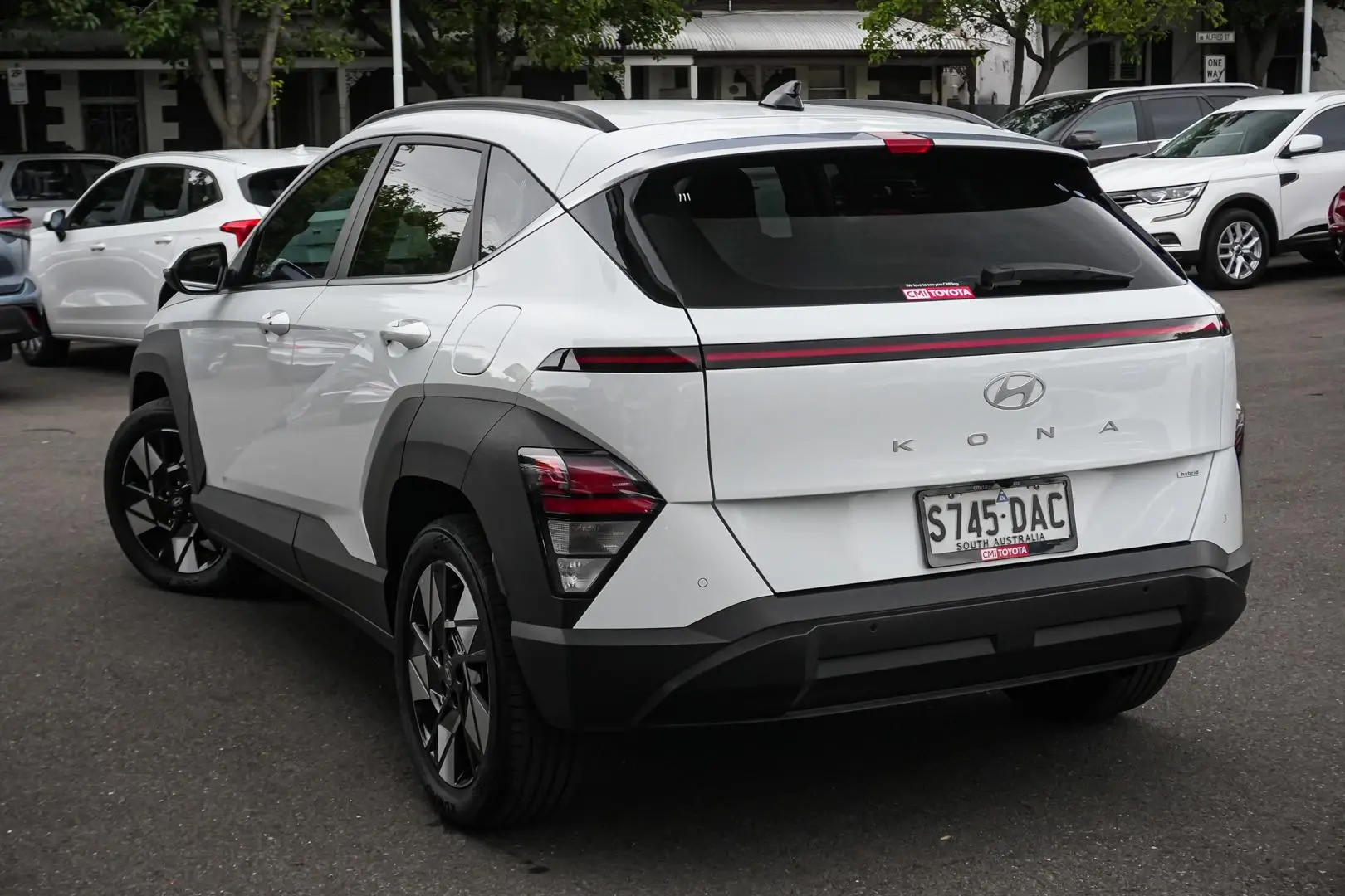 2024 Hyundai Kona Gallery Image 3
