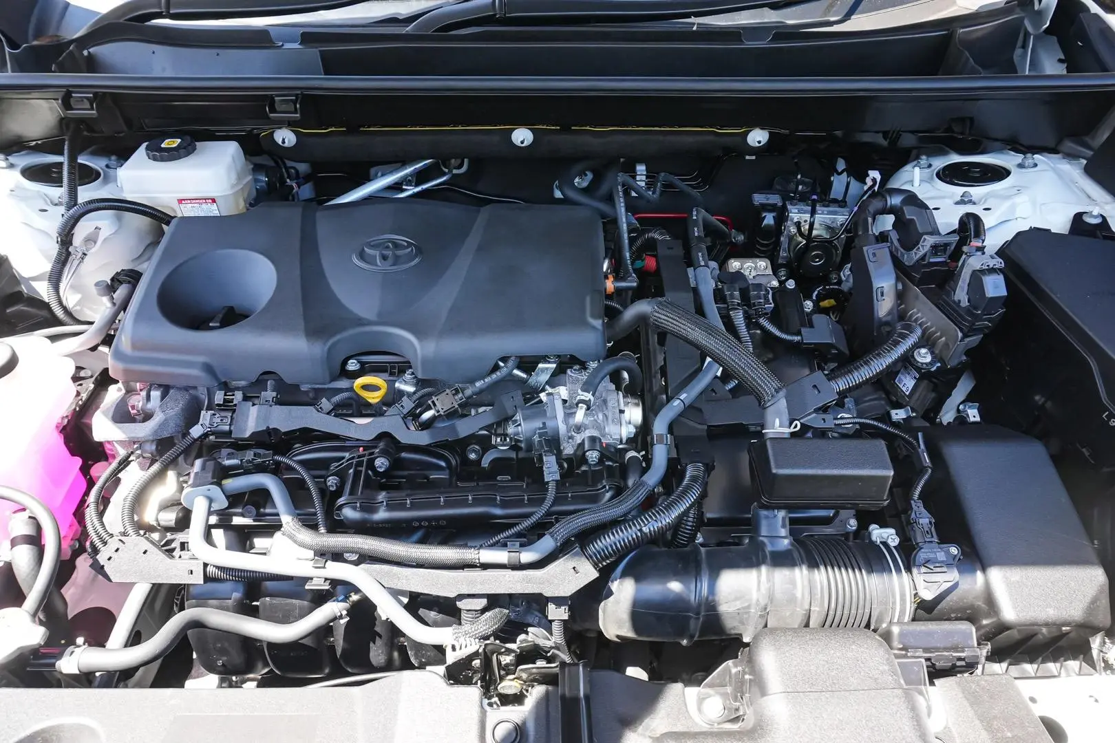 2023 Toyota RAV4 Gallery Image 24