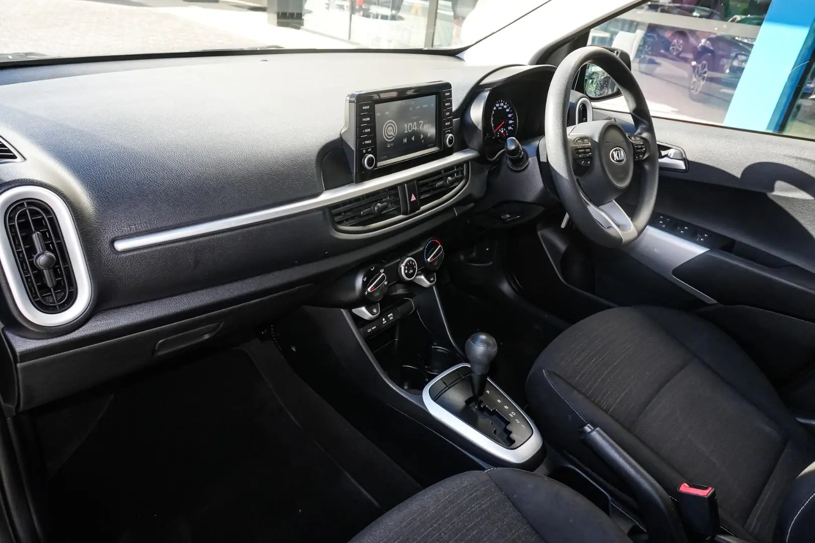 2017 Kia Picanto Gallery Image 10