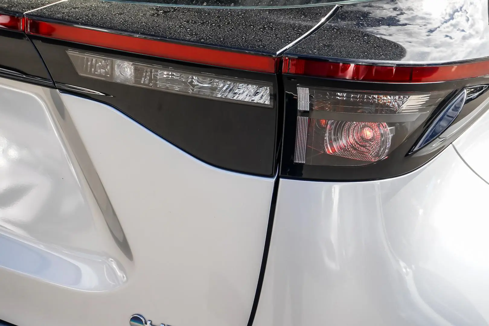 2025 Toyota Yaris Cross Gallery Image 11