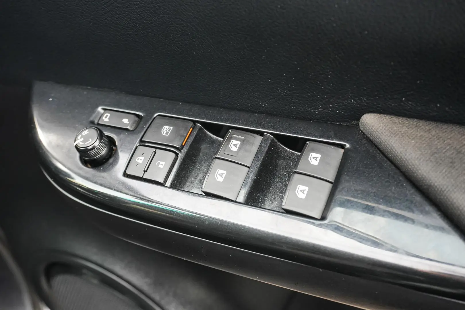 2022 Toyota Hilux Gallery Image 17