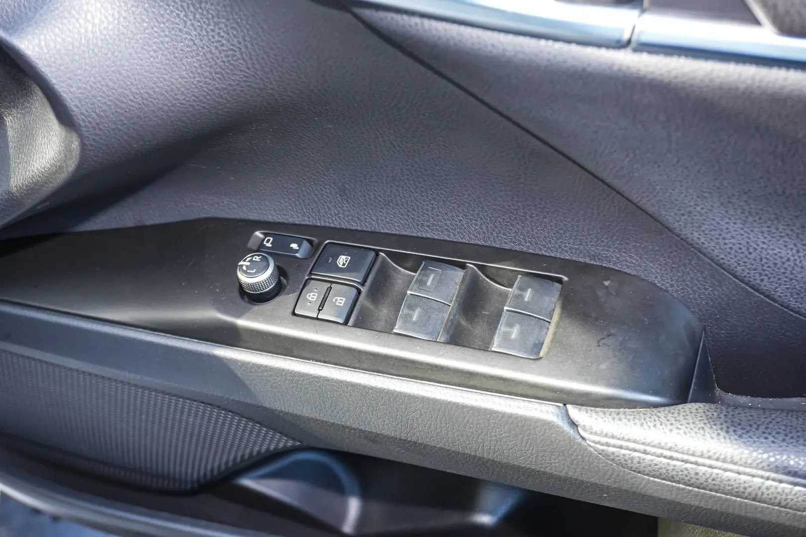 2024 Toyota Camry Gallery Image 18