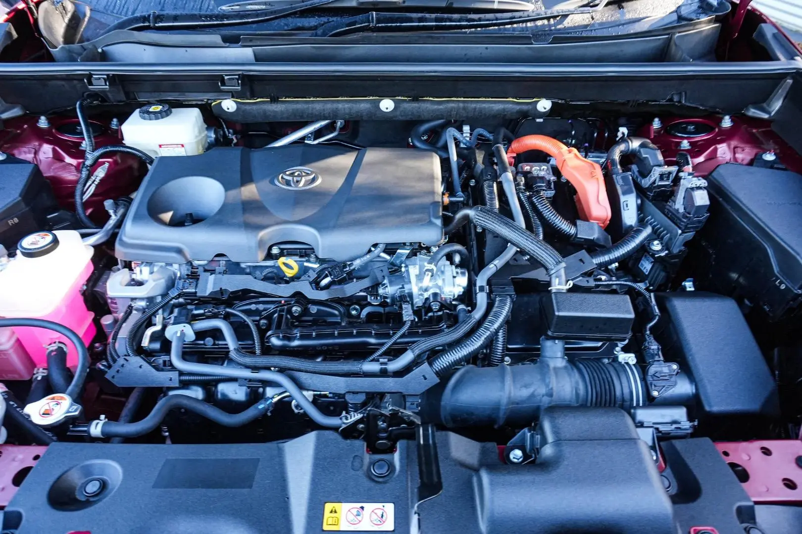 2024 Toyota RAV4 Gallery Image 24
