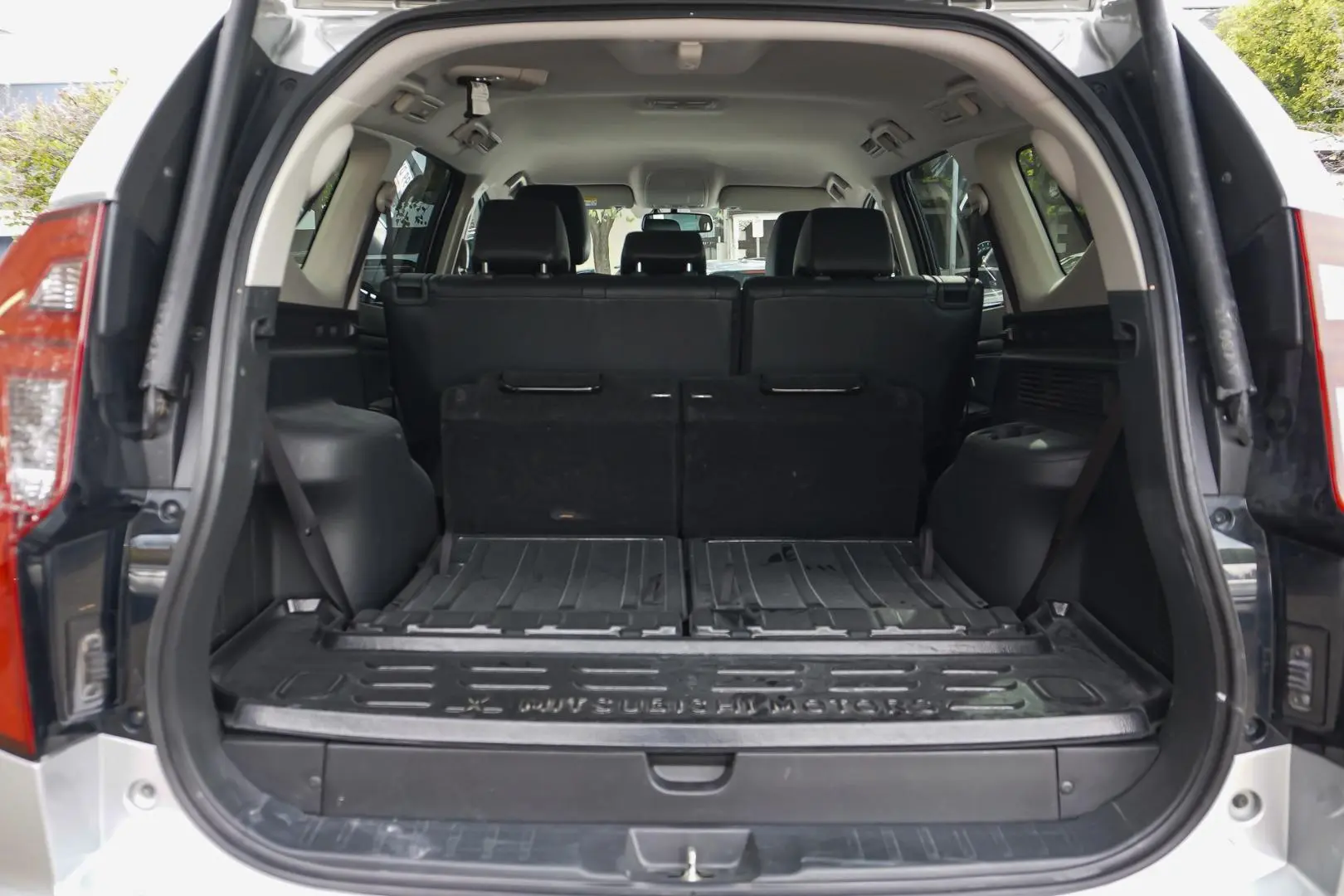 2022 Mitsubishi Pajero Sport Gallery Image 9